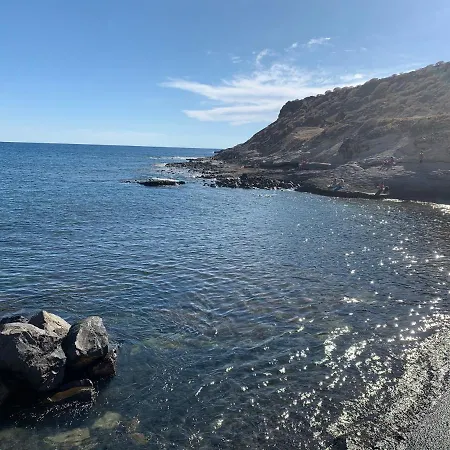 Alquiler De Barco Hotel na wodzie *