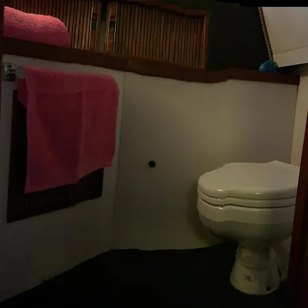 Hotel en barco Alquiler De Barco *